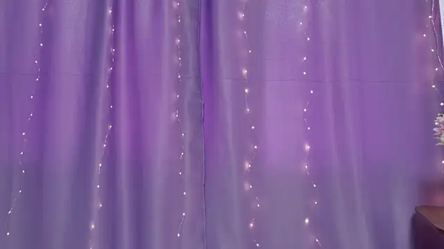 Lana  Cute  online show from May 20, 2:23 pm