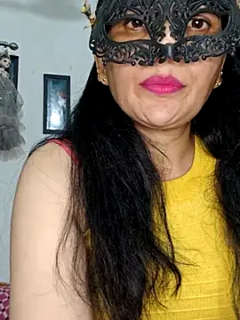 Snapshot of sexy_bhabhi69 chatting on April 13, 5:18 pm sexy bhabhi69 online show from April 13, 5:18 pm