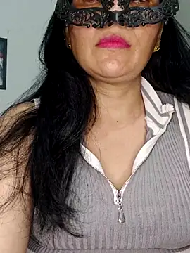 Snapshot of sexy_bhabhi69 chatting on April 18, 6:23 pm sexy bhabhi69 online show from April 18, 6:23 pm