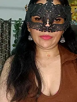 Snapshot of sexy_bhabhi69 chatting on May 4, 4:58 pm sexy bhabhi69 online show from May 4, 4:58 pm