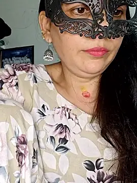 Snapshot of sexy_bhabhi69 chatting on May 10, 10:31 am sexy bhabhi69 online show from May 10, 10:31 am