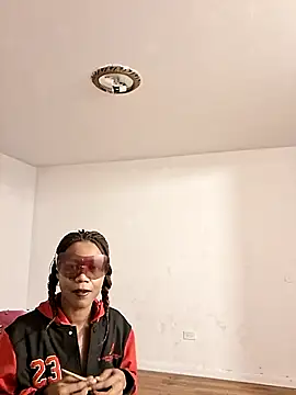 Snapshot of NastyBlackslaveGirl chatting on December 2, 1:22 am NastyBlackslaveGirl online show from December 2, 1:22 am