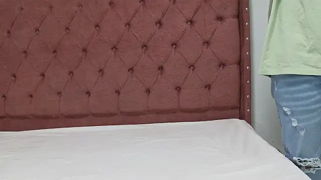 lau hotfox online show from March 11, 1:26 am