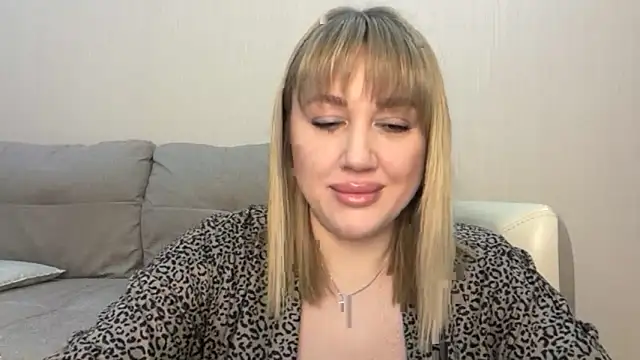 Snapshot of VickyLove047 chatting on February 23, 5:27 am VickyLove047 online show from February 23, 5:27 am