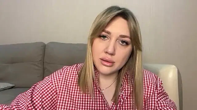 Snapshot of VickyLove047 chatting on April 1, 8:59 am VickyLove047 online show from April 1, 8:59 am