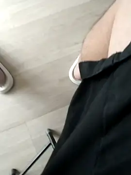 Snapshot of Dannydy2015 chatting on October 7, 5:26 am Dannydy2015 online show from October 7, 5:26 am