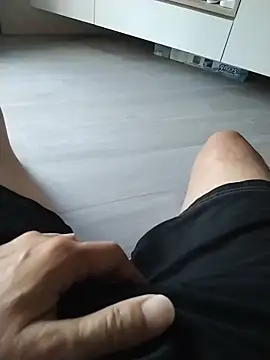 Snapshot of Dannydy2015 chatting on October 16, 12:55 am Dannydy2015 online show from October 16, 12:55 am