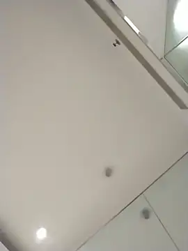 Snapshot of Dannydy2015 chatting on November 10, 2:54 am Dannydy2015 online show from November 10, 2:54 am