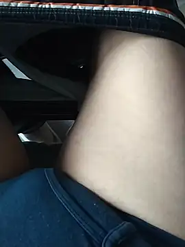 Snapshot of Dannydy2015 chatting on December 17, 1:33 am Dannydy2015 online show from December 17, 1:33 am