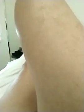 Snapshot of Dannydy2015 chatting on February 15, 6:32 am Dannydy2015 online show from February 15, 6:32 am