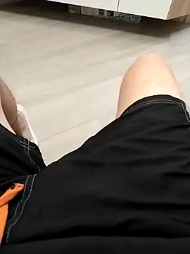 Snapshot of Dannydy2015 chatting on February 15, 3:53 pm Dannydy2015 online show from February 15, 3:53 pm