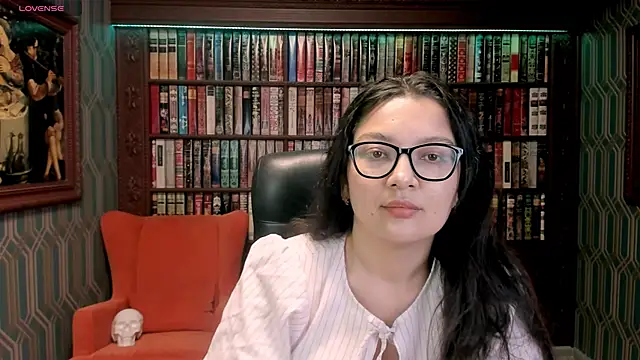 Snapshot of ZarifaBev chatting on October 16, 8:10 pm ZarifaBev online show from October 16, 8:10 pm