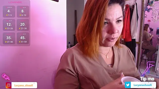 Snapshot of LucyanaSilva chatting on February 20, 4:51 pm LucyanaSilva online show from February 20, 4:51 pm