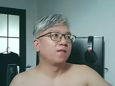 leoUSIR online show from September 22, 6:26 am