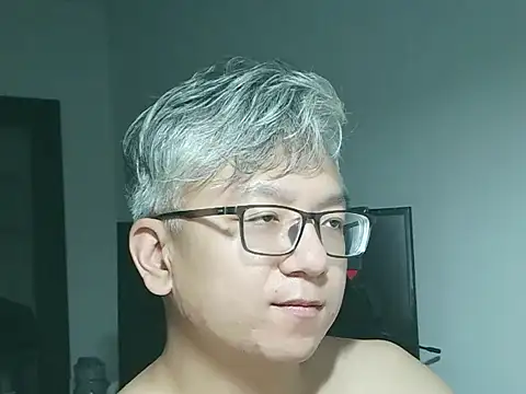 leoUSIR online show from September 23, 5:27 pm