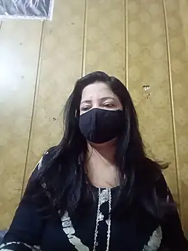 Snapshot of hornycoupleJandS chatting on June 7, 7:39 pm hornycoupleJandS online show from June 7, 7:39 pm