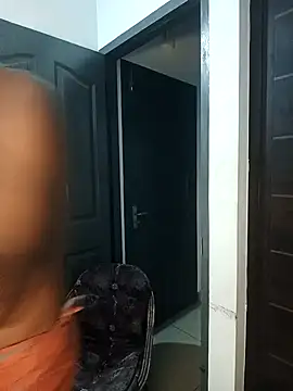 Snapshot of johnsinsexy chatting on November 3, 4:52 pm johnsinsexy online show from November 3, 4:52 pm