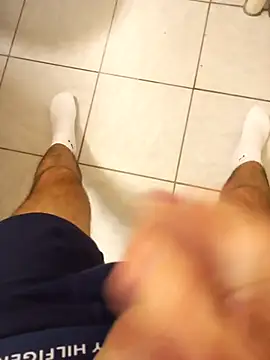 Snapshot of boyxxxgerman chatting on November 9, 4:11 am boyxxxgerman online show from November 9, 4:11 am