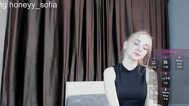 Snapshot of sweete_sofia chatting on January 9, 6:36 pm sweete sofia online show from January 9, 6:36 pm