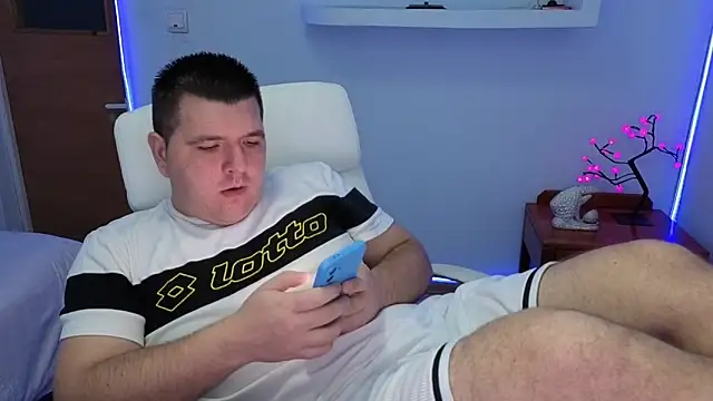 Snapshot of JasonJacks chatting on September 22, 3:19 am JasonJacks online show from September 22, 3:19 am