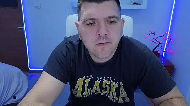 Snapshot of JasonJacks chatting on October 9, 3:15 am JasonJacks online show from October 9, 3:15 am