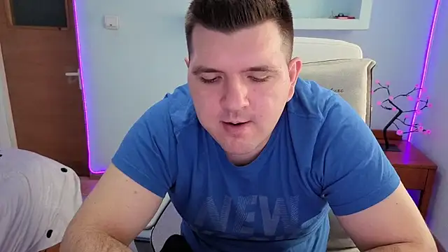 Snapshot of JasonJacks chatting on October 16, 10:05 am JasonJacks online show from October 16, 10:05 am