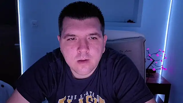 Snapshot of JasonJacks chatting on October 23, 3:28 am JasonJacks online show from October 23, 3:28 am