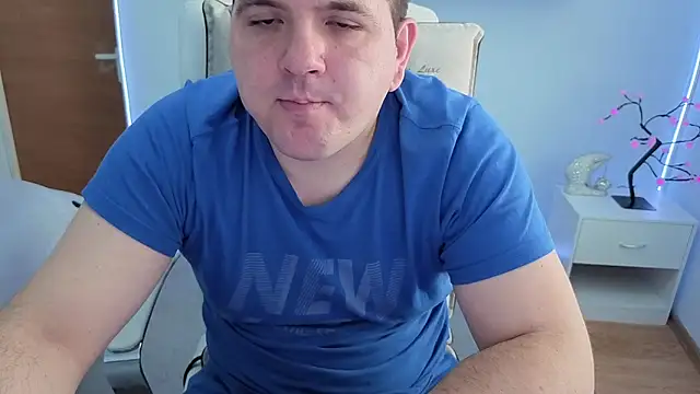 Snapshot of JasonJacks chatting on October 31, 7:42 am JasonJacks online show from October 31, 7:42 am