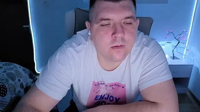 JasonJacks online show from May 13, 3:15 am