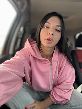 JulliaVegas online show from May 11, 2:28 am
