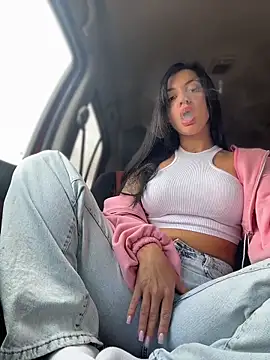 JulliaVegas online show from May 18, 2:18 am