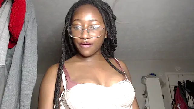 Snapshot of cum2mary_ chatting on December 19, 11:03 pm cum2mary online show from December 19, 11:03 pm