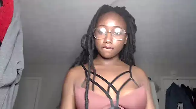 Snapshot of cum2mary_ chatting on December 21, 12:53 am cum2mary online show from December 21, 12:53 am