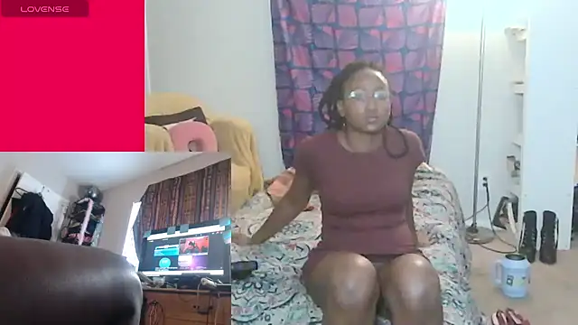 Snapshot of cum2mary_ chatting on December 27, 5:05 pm cum2mary online show from December 27, 5:05 pm