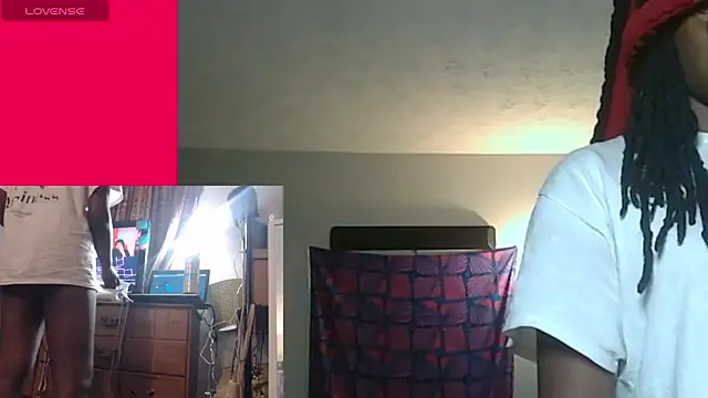 Snapshot of cum2mary_ chatting on December 28, 3:37 pm cum2mary online show from December 28, 3:37 pm