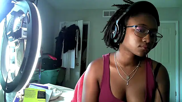 Snapshot of cum2mary_ chatting on July 30, 4:28 pm cum2mary online show from July 30, 4:28 pm