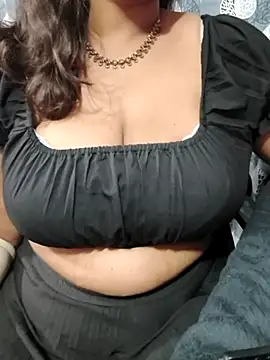 Snapshot of Tamilsathya2024 chatting on April 10, 1:38 pm Tamilsathya2024 online show from April 10, 1:38 pm