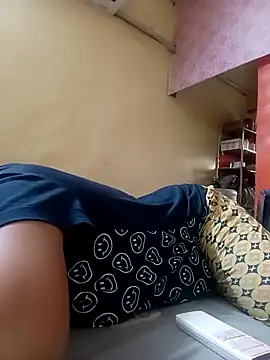 Snapshot of sunita-doll chatting on February 25, 1:59 am sunita-doll online show from February 25, 1:59 am