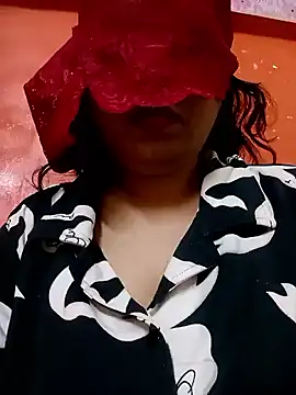 Snapshot of sunita-doll chatting on March 24, 1:43 am sunita-doll online show from March 24, 1:43 am