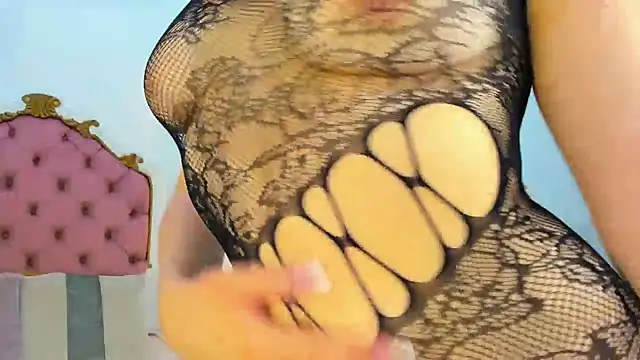 Snapshot of rebeca_watsson chatting on March 12, 11:20 am rebeca watsson online show from March 12, 11:20 am