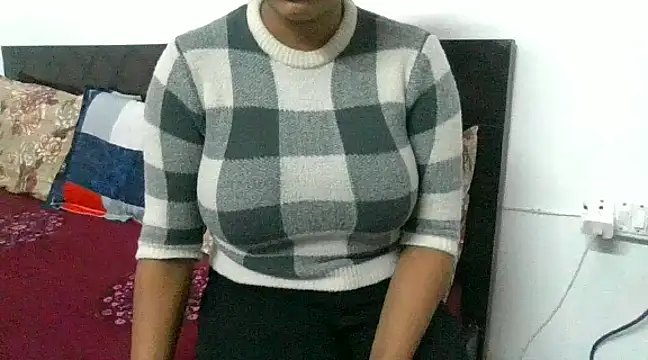 Snapshot of chavi_12 chatting on December 19, 11:57 pm chavi 12 online show from December 19, 11:57 pm