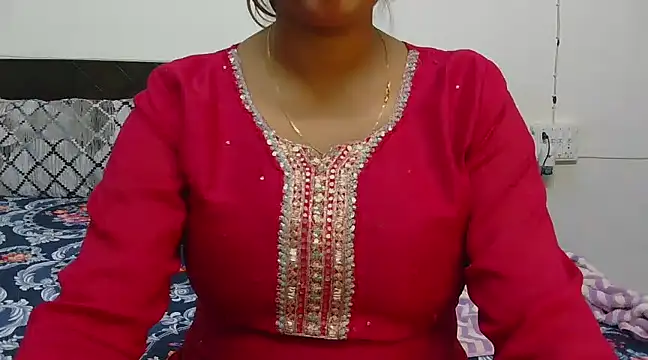 Snapshot of chavi_12 chatting on March 10, 4:35 pm chavi 12 online show from March 10, 4:35 pm