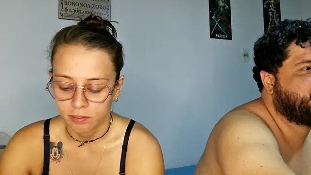 Snapshot of Paloma_Desire chatting on December 18, 4:17 pm Paloma Desire online show from December 18, 4:17 pm