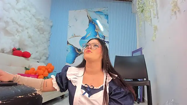 Danniela18  online show from April 24, 12:18 pm