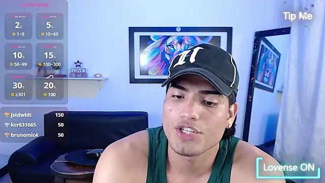 Snapshot of Bigmark18 chatting on January 17, 11:40 pm Bigmark18 online show from January 17, 11:40 pm