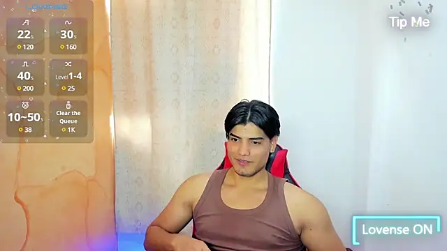 Snapshot of Bigmark18 chatting on March 22, 8:04 pm Bigmark18 online show from March 22, 8:04 pm