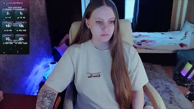 Snapshot of Alice_Dreamgirl_ chatting on March 14, 9:57 am Alice Dreamgirl online show from March 14, 9:57 am