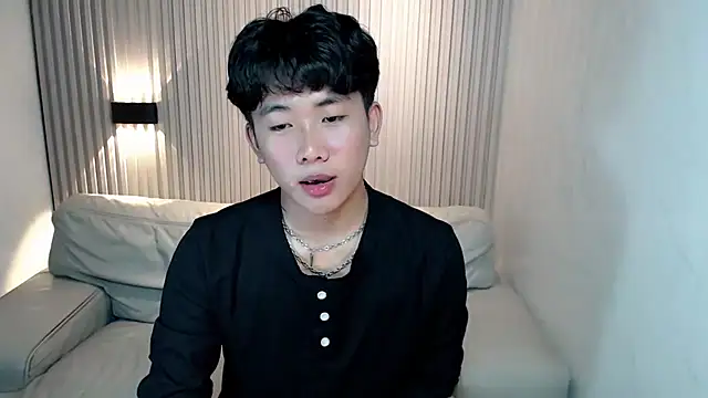 dangerzone0122 online show from October 5, 5:44 pm