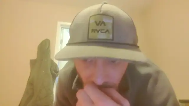 Huntzg23 online show from December 19, 10:06 pm