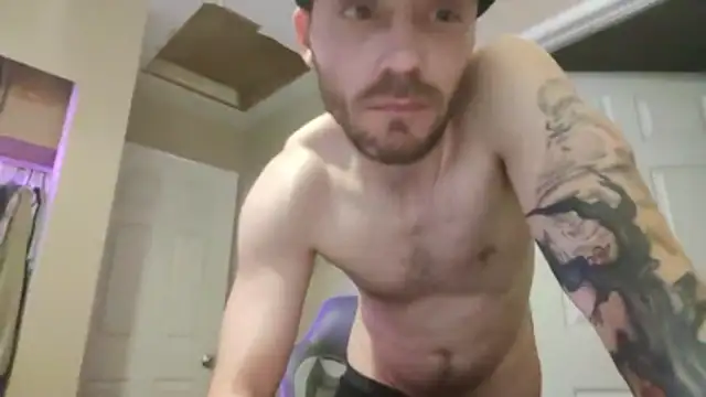 Huntzg23 online show from May 7, 4:51 am
